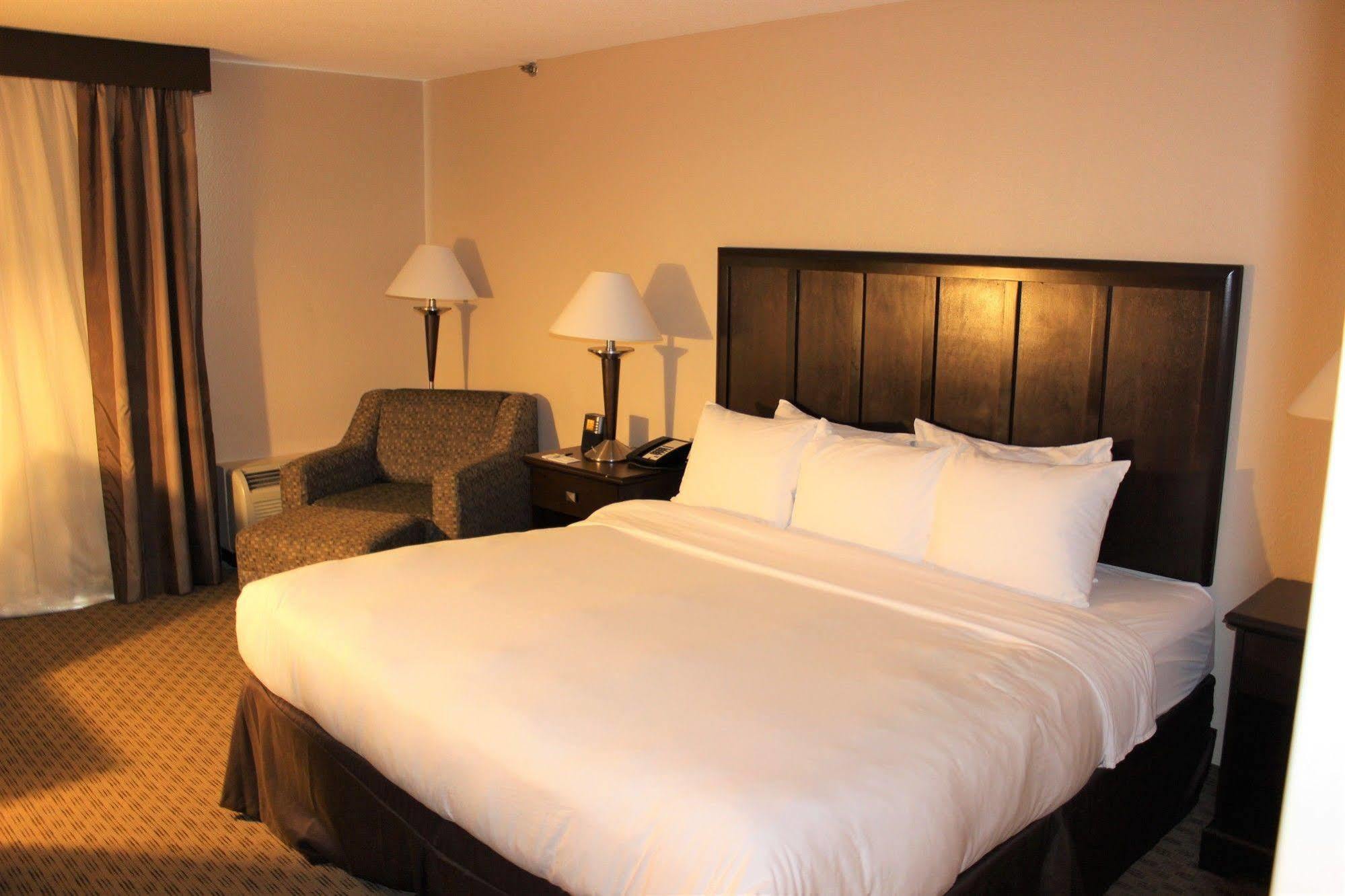 Doubletree By Hilton Fort Worth South Exterior foto